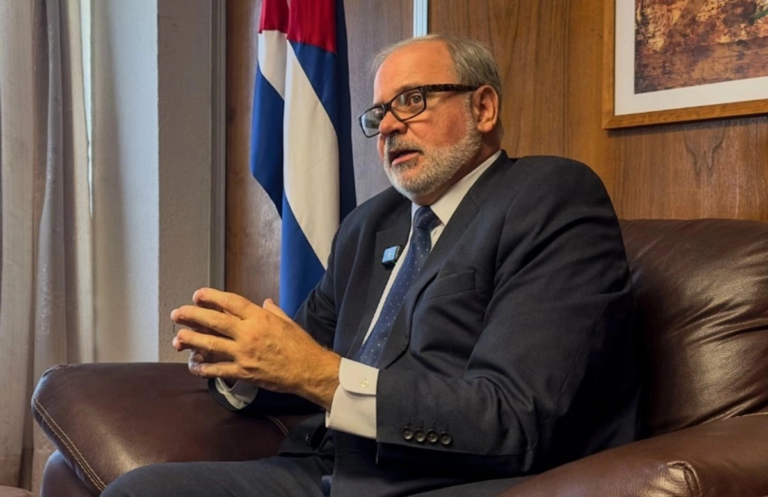 Embajador de Cuba en México tacha de irrespetuosas declaraciones de su homólogo de EU
