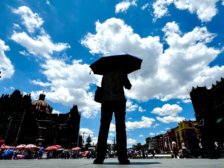 SMN alerta por prolongada onda de calor en México; esperan temperaturas de hasta 45 grados