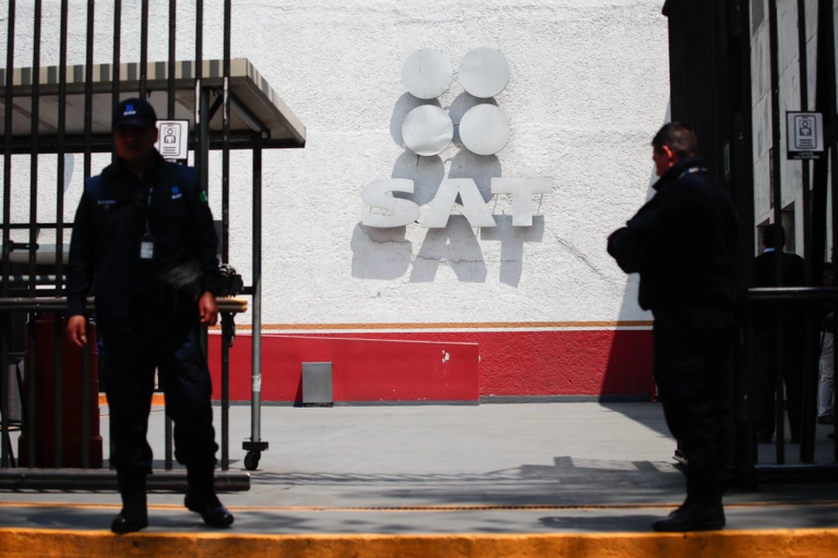 SAT alerta sobre ola de noticias fiscales falsas que generan confusión y riesgo de fraude