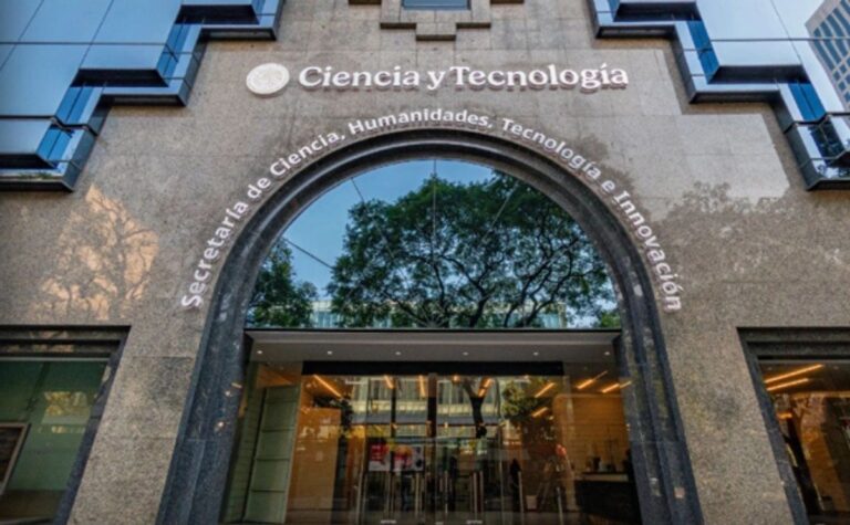 Secihti publica lineamientos para acreditar actividades de ciencia y regular revistas científicas