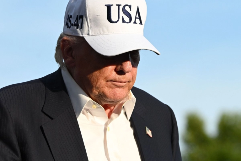 Trump dice que «el tiempo se acaba» para Irán