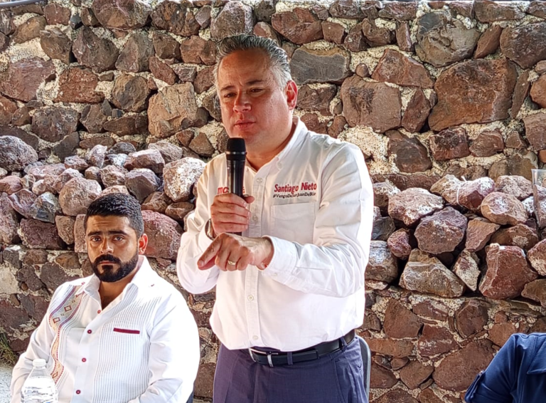 “Destapan” en El Marqués a Santiago Nieto como candidato al gobierno de Querétaro