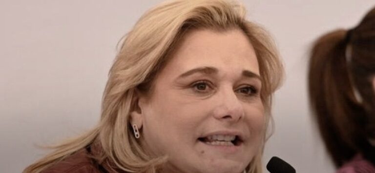 Langosta, vino y limusinas: exhiben viajes de lujo de Maru Campos con cargo al erario